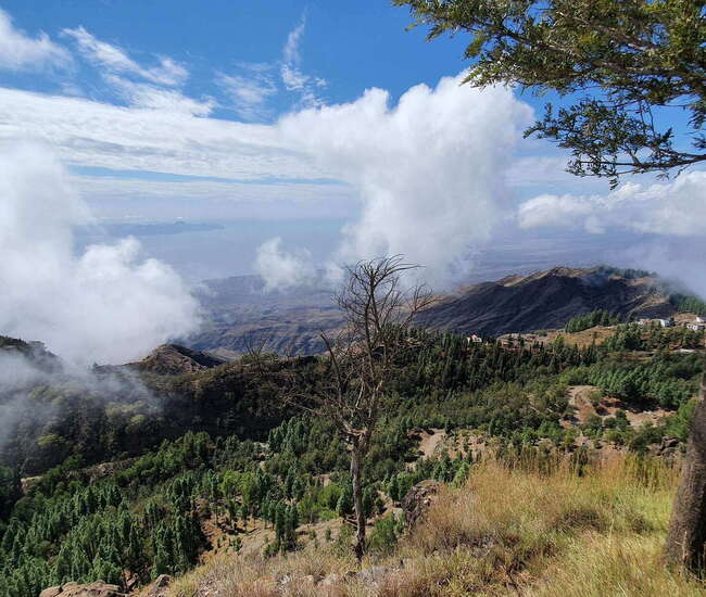 Ausblick auf Natur und Wolken auf der Insel Santo Antão