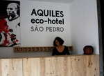 São Vicente: Aquiles Eco Hotel - Rezeption